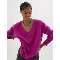 HUSH Pure Cashmere V-Neck Jumper Fuchsia