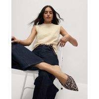 Air-Yarn Cable Knit Crew Neck Knitted Vest