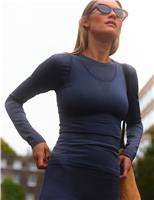 Scoop Neck Seamless Fitted Crop Top