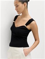 Hardware Detail Slim Fit Cropped Knitted Vest