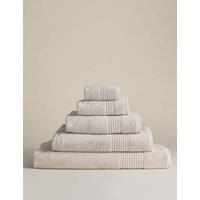 M&S Set of 2 Egyptian Cotton Towels Light Cream