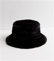 Girls Black Faux Fur Bucket Hat New Look