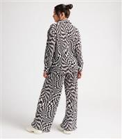 Women's Black Geometric Print Pliss Wide Leg Trousers Urban Bliss New Look