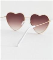 Gold Heart Frame Sunglasses New Look
