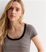 Women's Light Brown Stripe Ribbed Scoop Neck T-Shirt New Look