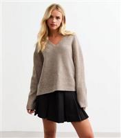 Women's Petite Mink V Neck Jumper New Look