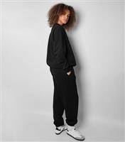 Women's Black Oversized Wellness Logo Sweatshirt WKNDGIRL New Look
