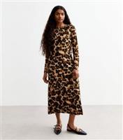 Women's Petite Brown Leopard Print Midi Dress New Look
