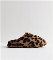 Women's Brown Leopard Print Faux Fur Mule Slippers New Look