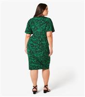 Women's Plus Size Green Floral Ruched Midi Dress Curves Apricot New Look