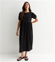 Women's Black Crinkled Short Sleeved Midi Dress New Look