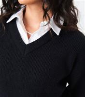 Women's Black V Neck Jumper Gini London New Look