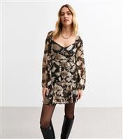 Women's Grey Snake Print Sweetheart Neck Mini Dress New Look