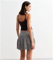 Women's Grey Checkered Print Tiered Mini Skirt New Look