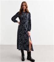 Women's Blue Blur Print Midi Dress New Look