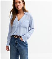 Women's Blue V-Neck Curved Hem Shirt New Look
