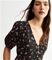 Women's Black Floral Print V-Neck Blouse New Look