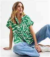 Women's Green Brush Stroke Print Resort Shirt New Look