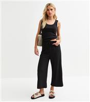 Women's Petite Black Ribbed Cropped Trousers New Look