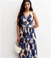 Women's Blue Rose Print V-Neck Midi Dress New Look