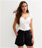 Women's Petite Black Pleated Belted Twill Shorts New Look