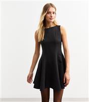 Women's Black Crepe Shift Mini Dress New Look