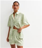 Women's Green Shell Print Collared Shirt New Look