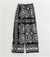 Women's Black Crepe Tile Print Wide Leg Trousers New Look