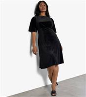 Women's Curve Black Cap Sleeve Velvet Midi Dress Apricot New Look