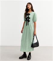Women's Green Gingham Tie Front Midi Dress New Look