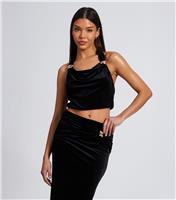 Women's Black Velvet Crop Top Quiz New Look