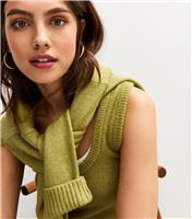 Women's Green Scoop Neck Knitted Vest New Look