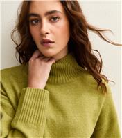 Women's Green Oversized High Jumper New Look