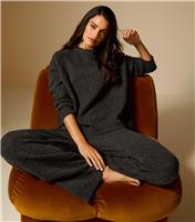 Women's Dark Grey Crew Neck Midweight Knit Jumper New Look