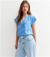 Women's Blue Crepe Flutter Sleeve Printed Shirt New Look