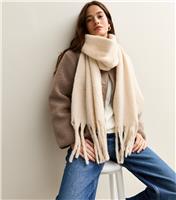 Cream Brushed Fringed Edge Heavyweight Scarf New Look