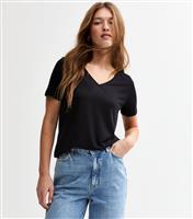 Women's Black Linen Look V-Neck Tee New Look