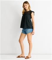 Women's Black Crochet Top Gini London New Look