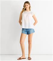 Women's White Crochet Top Gini London New Look