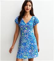Women's Blue Floral Print Ruched V-Neck Mini Dress New Look