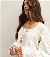 Women's Petite Off White Long Sleeve Pintucked Cropped Blouse New Look