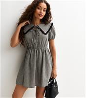 Women's Petite Black Gingham Oversized Collar Tie Front Mini Dress New Look