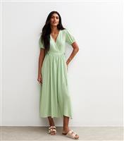 Women's Green Gingham Print Wrap Tie Midi Dress New Look