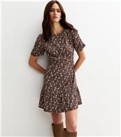 Women's Green Floral Print Crepe Ruched Sleeve Mini Dress New Look