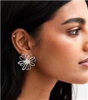 Silver Tone Cut Out Flower Stud Earrings New Look