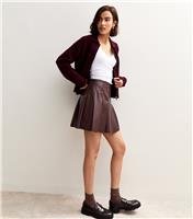 Women's Burgundy Crocodile Effect Faux Leather Pleated Mini Skirt New Look