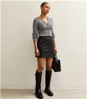 Women's Petite Black Faux Leather A-Line Mini Skirt New Look