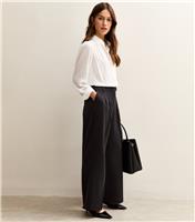 Women's Petite Black Wide Leg Pleated Trousers New Look