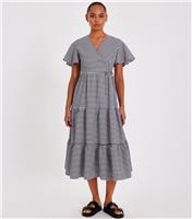 Women's White Gingham Print Midaxi Dress Quiz New Look