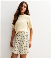 Women's Petite Off White Ditsy Print Wrap Front Mini Skirt New Look